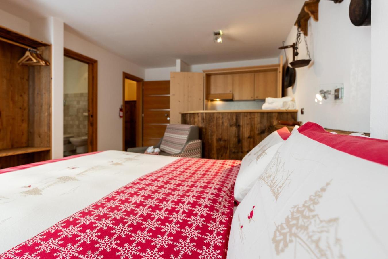 Garni Ladin Hotell Vigo di Fassa Eksteriør bilde