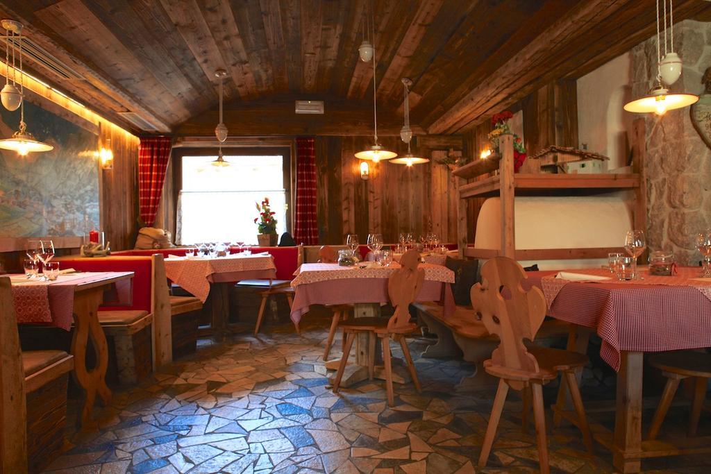 Garni Ladin Hotell Vigo di Fassa Eksteriør bilde